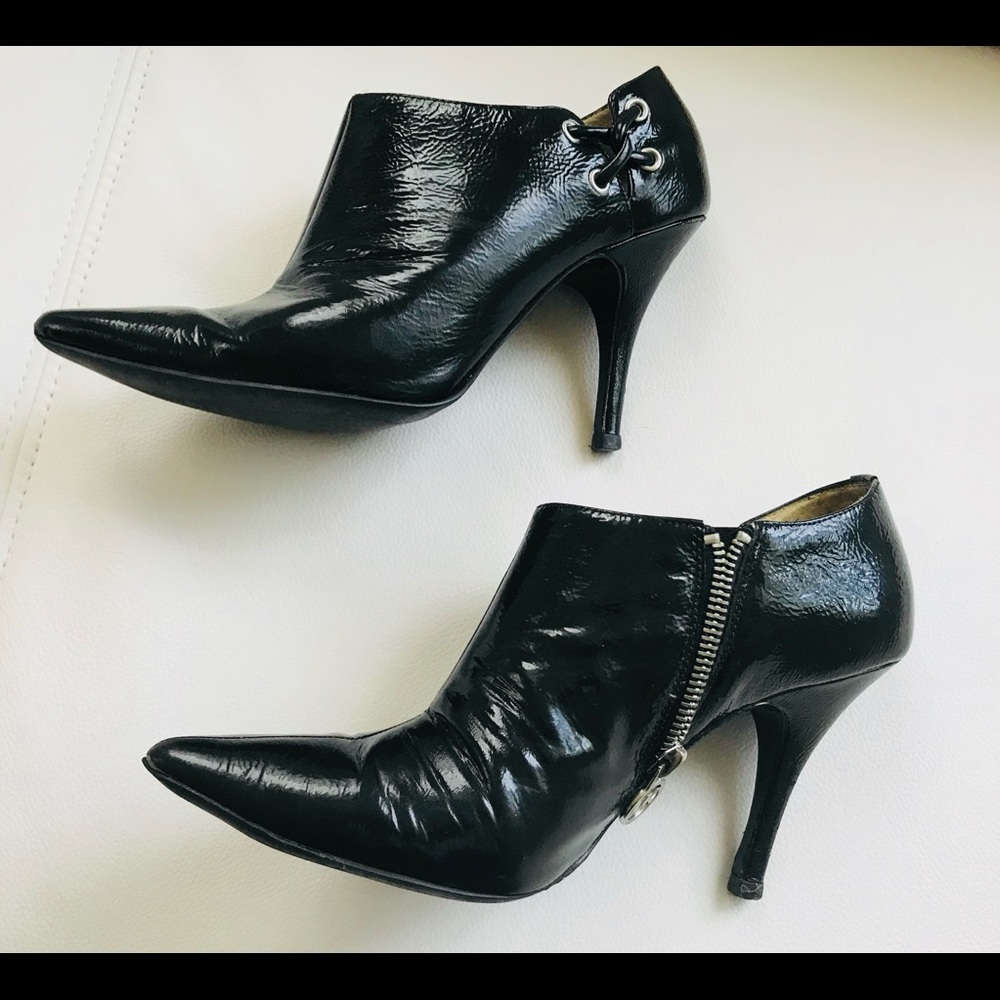 Michael Kors Astor Black Leather Zip Booties -7.5M